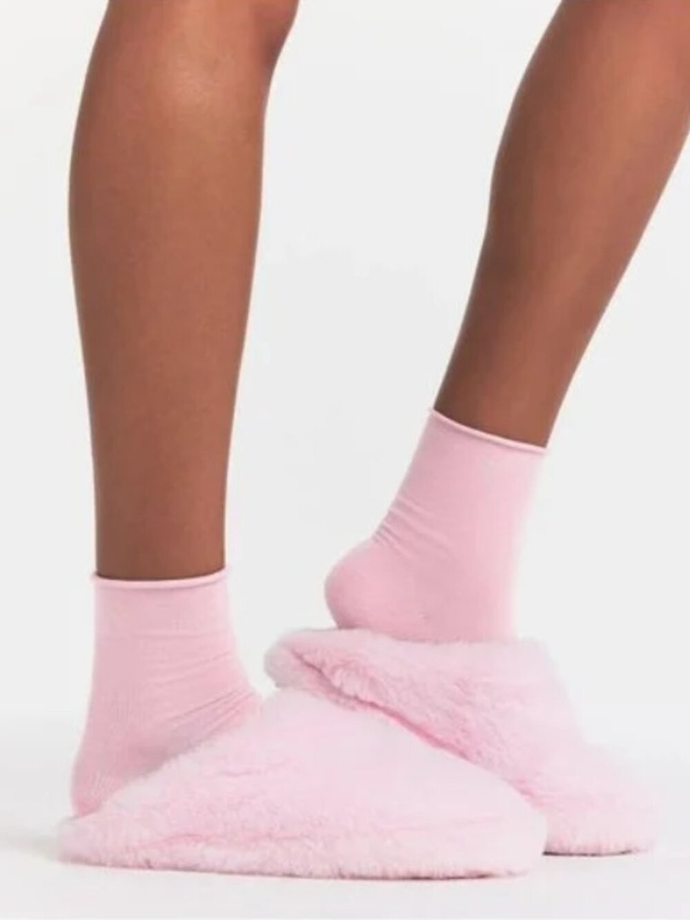 NEW SKIMS Faux Fur Pink Slippers Cherry Blossom Size 38 US Womens 7.5 NWT